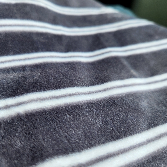 AE Cozy every after Hoodie - Size small - Picture 6 of 6